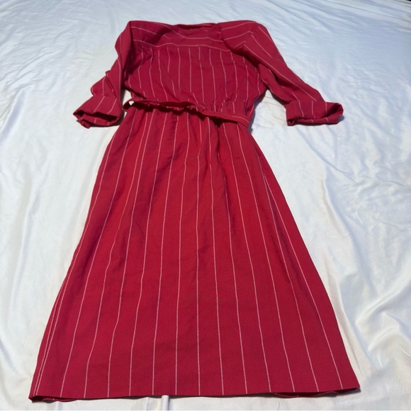 70s Red Pinstripe Belted Shirt Dress Gold Buttons Vintage Size m - Picture 6 of 6